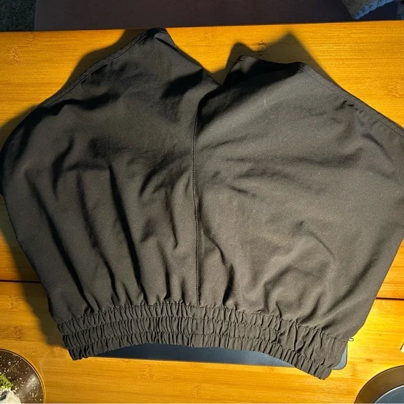 Women’s Vuori Clementine 2.0 Black Running Shorts - Picture 2 of 3